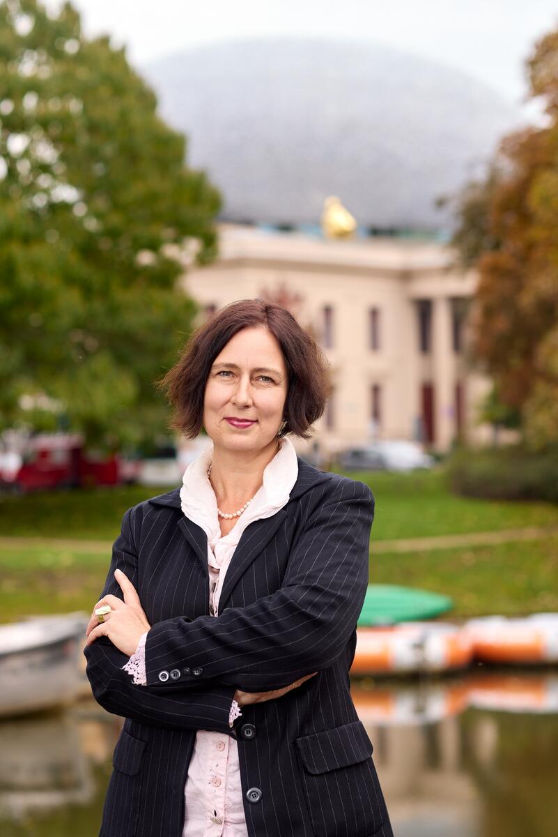 Portr&auml;t Beatrice von Bormann